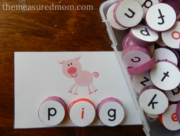 Looking for a hands-on spelling activity? Print these free mats for practice spelling short i words. Looking for a hands-on spelling activity? Print these free mats for practice spelling short i words.