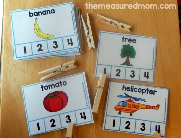 Practice syllable counting with these free syllable cards! Count the chunks in 1,2,3, and 4 syllable words. This free syllable activity is great for kindergarten! Just have your students clip the number on the syllable cards. For 1, 2, 3, or 4 syllables.