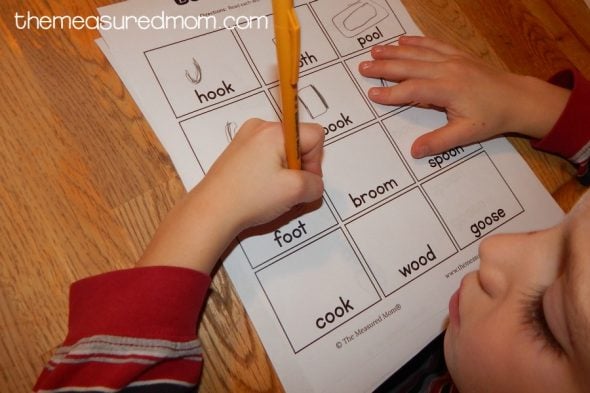 I love the variety of oo words activities in this oo words worksheets pack!