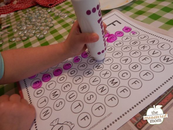 Can toddlers really learn the alphabet? Yes, when you make it simple and fun! Check out our letter F activities for 2 year olds.