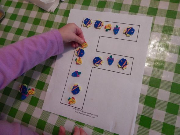 Can toddlers really learn the alphabet? Yes, when you make it simple and fun! Check out our letter F activities for 2 year olds.