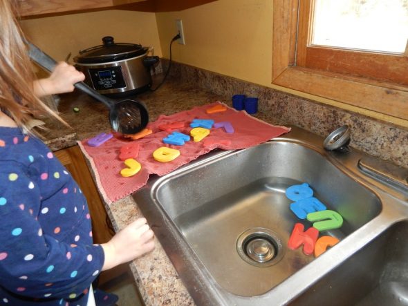 Check out this collection of fun letter S activities for 2-year-olds!