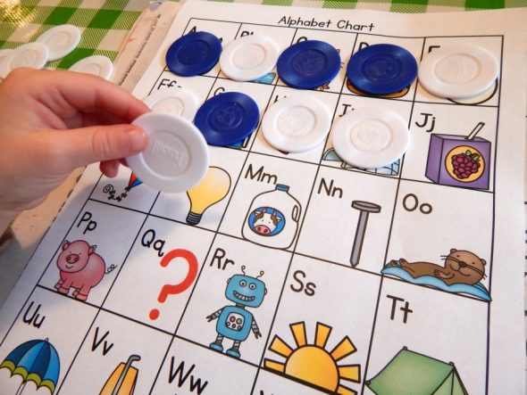 Check out this collection of simple letter V activities for 2-year-olds!
